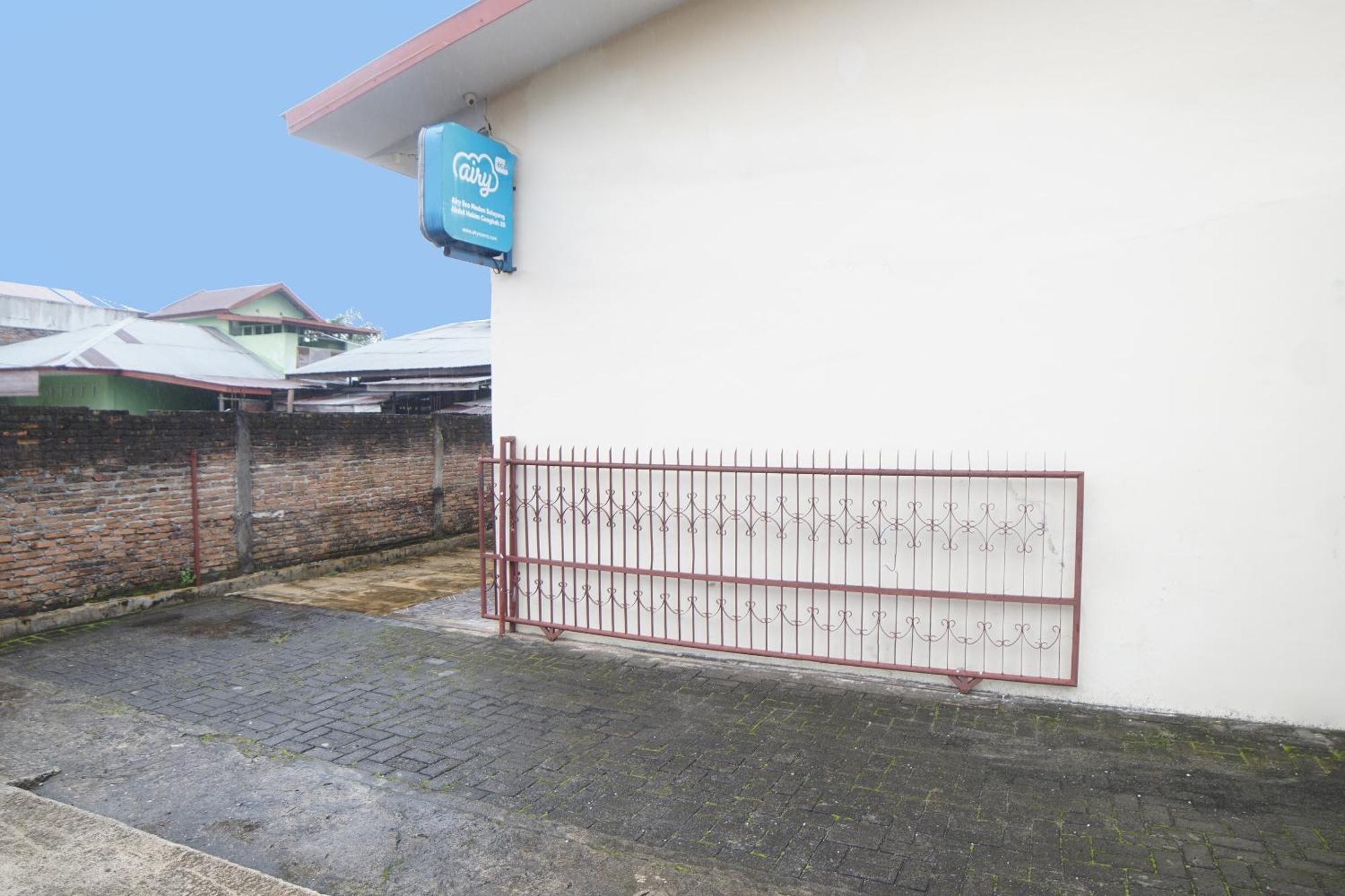 Oyo 92076 Sky Residence Cengkeh Medan Zewnętrze zdjęcie
